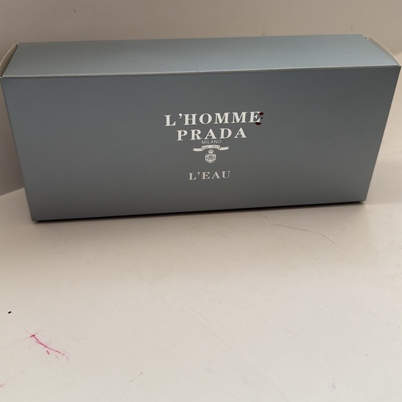Prada Tessuto Handbag with mini GWP - Picture 13 of 13